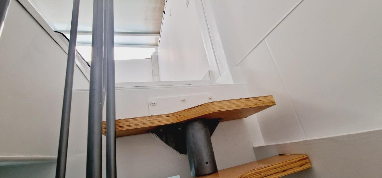 Elegant 3 Bedrooms, Wifi Free アデヘ エクステリア 写真